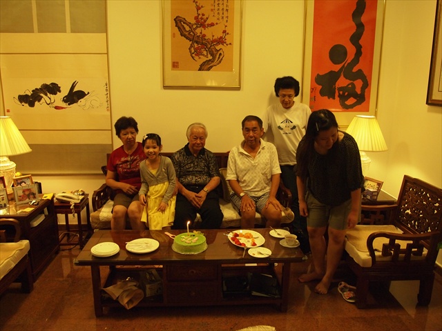 [Image: PC103772.JPG]