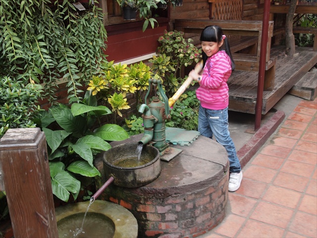 [Image: PC174863.JPG]
