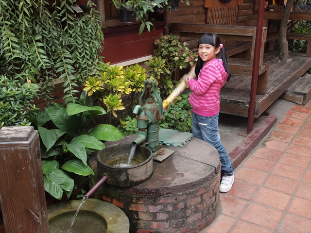 [Image: PC174864.JPG]