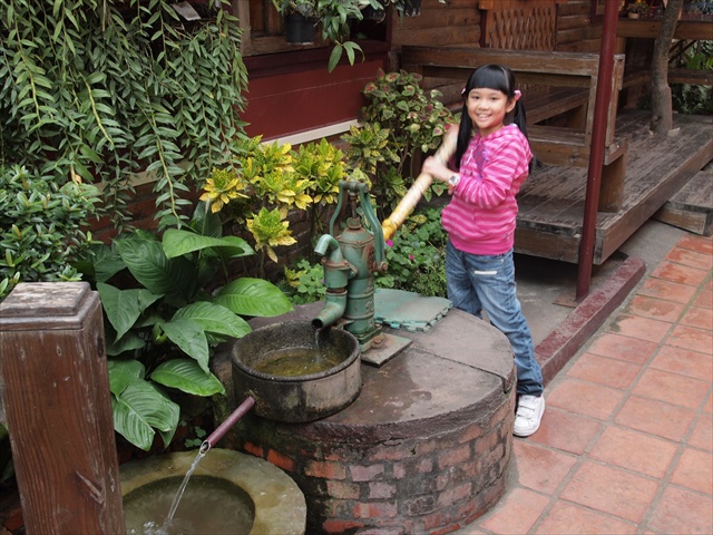 [Image: PC174865.JPG]