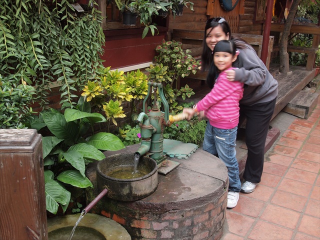 [Image: PC174866.JPG]