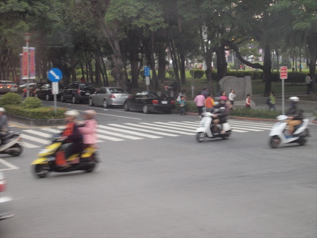 [Image: PC174874.JPG]